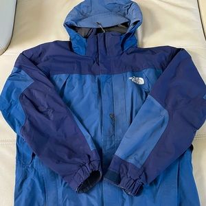 The North Face men’s GORE-TEX jacket size M